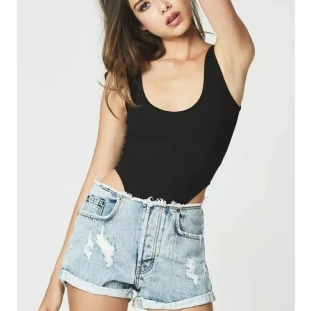 Carmar Stania jean shorts size 26